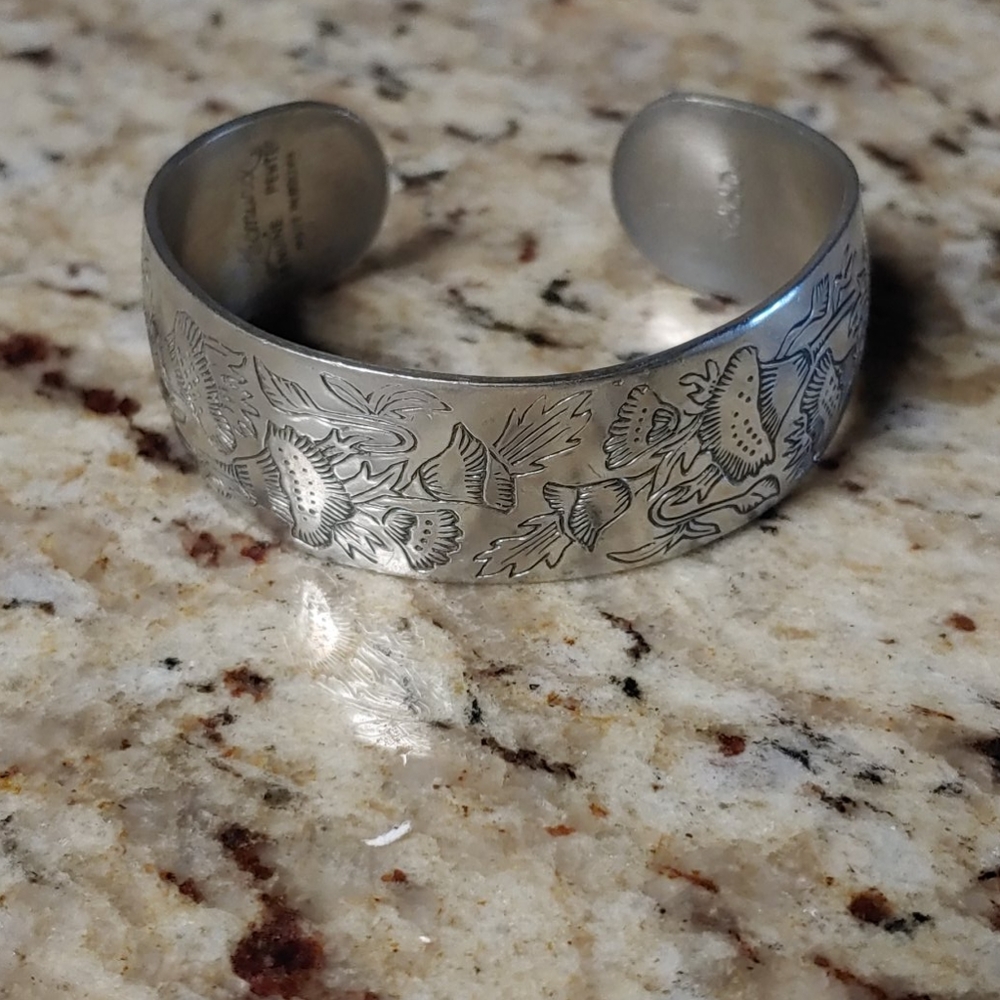 Leonard Poppy Pewter cuff bracelet